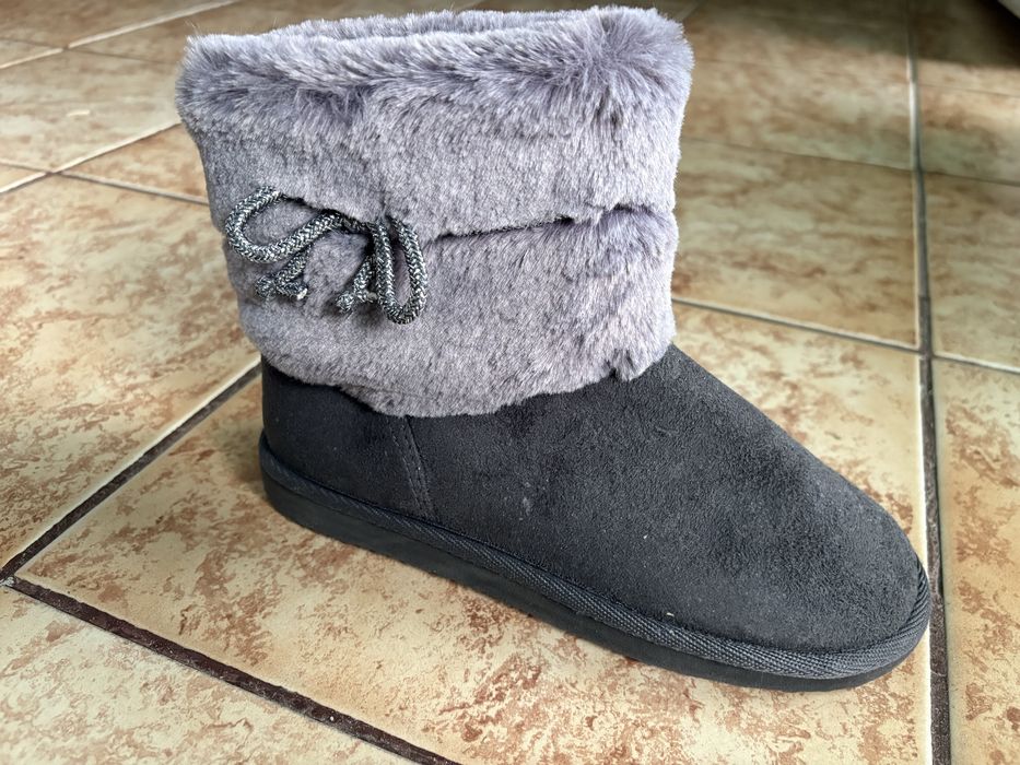 Меки детски боти 34/35 номер нови