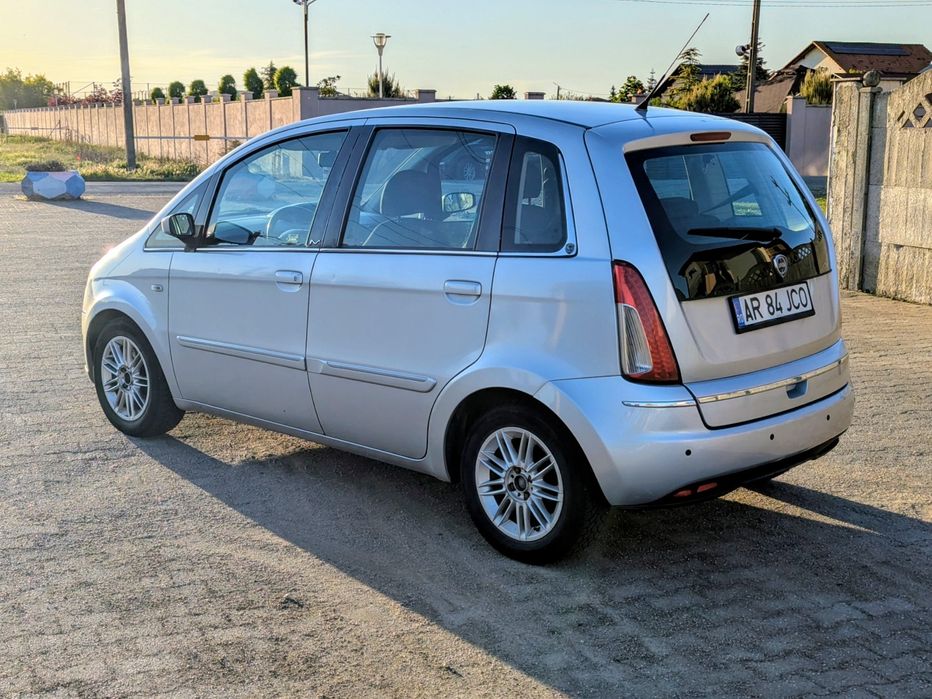 Vând Lancia Musa automată 1.3 jtdm