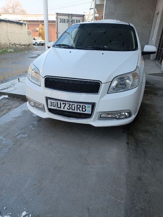 Nexia 3 srochno sotiladi