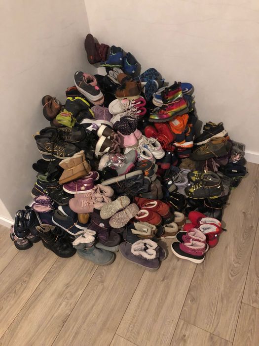 Incaltaminte copii diferite marimi, 180 perechi