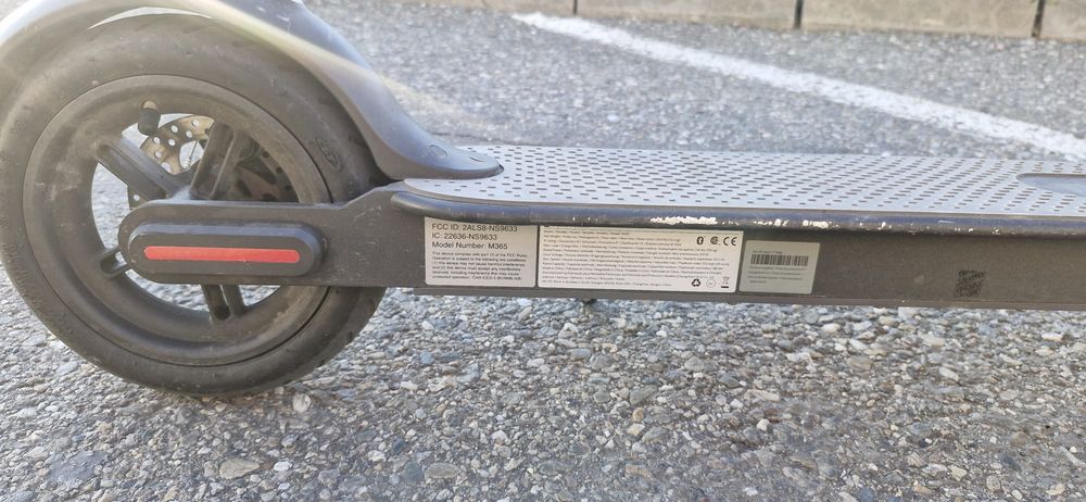Trotineta electrică Xiaomi M365
