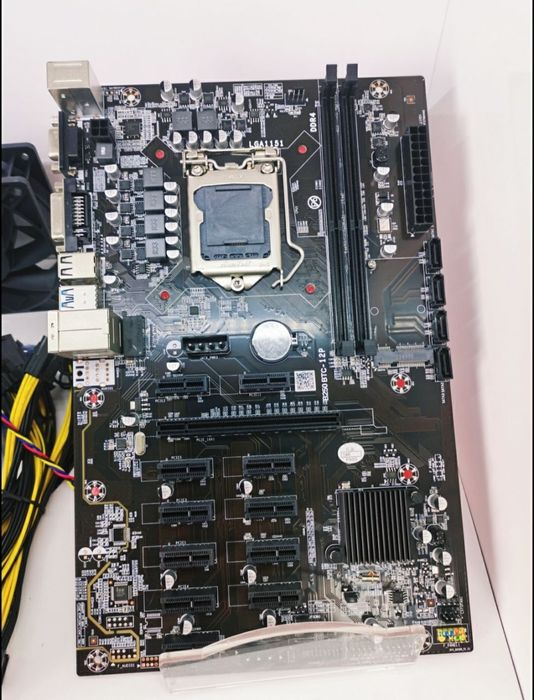 Материнская плата B250 — это серия плат на чипсете Intel B250, часто и