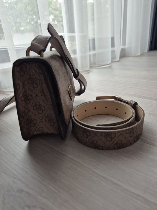 Чанта и колан Guess