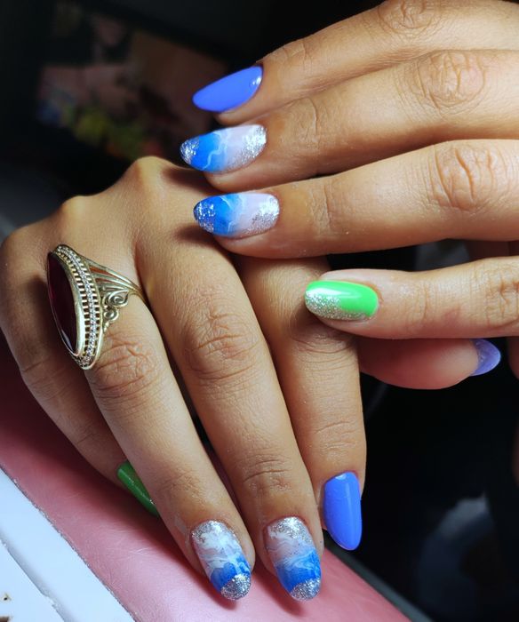 Aplic gene,unghii cu gel,pensat/vopsit,vopsit par,make up