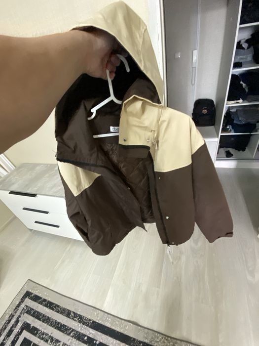 Продам куртку осенью новую
