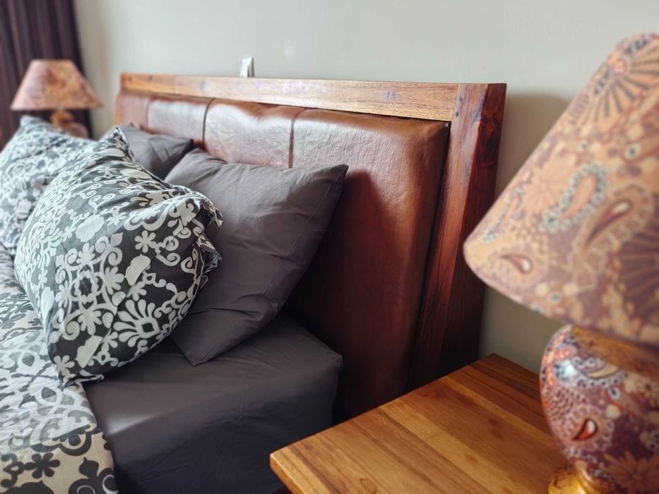 легло King Size от тиково дърво 160x200