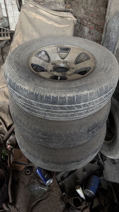 Продам диски 235/75 R16