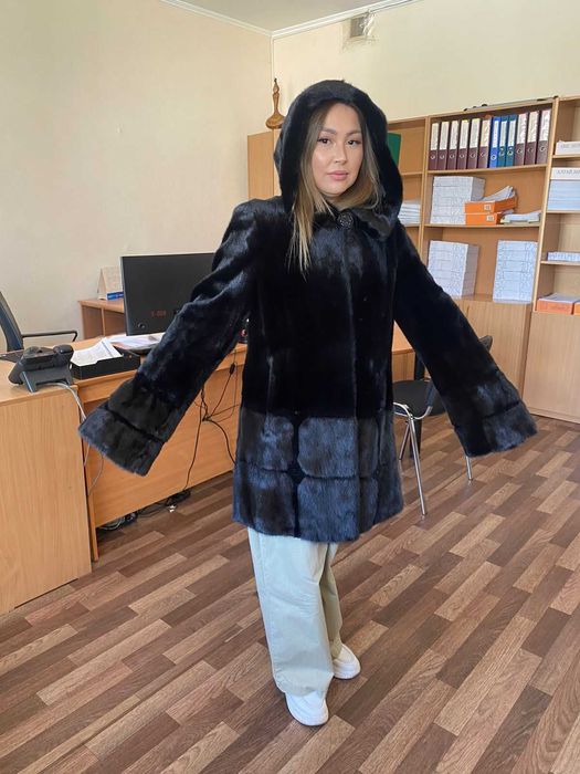 Продается норковая шуба