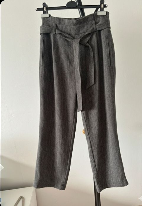 Нова рокля размер S. Подарък панталон .