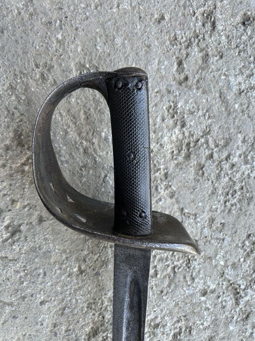 Продавам Саби