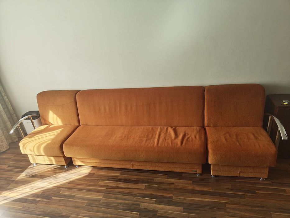 Canapea si fotolii portocalii