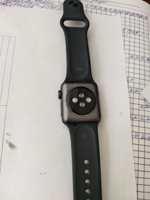 Продам часы наручные  Apple watch