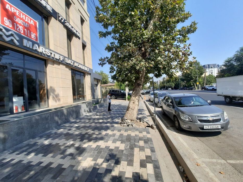 Осиё 23 Гидрометцентр | 1000кв - нежилое помещение вдоль дороги Аренда