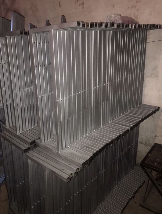 Школьная парта на заказ