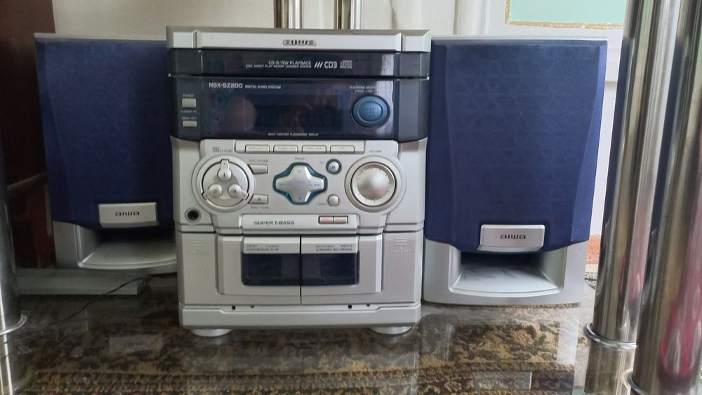 Продаётся Музыкальный центр Aiwa