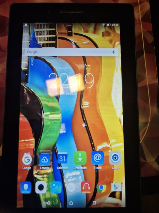Tableta Lenovo TB3-710F