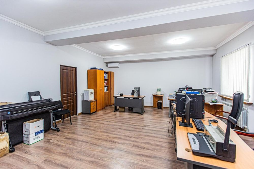 Сдаётся помещение второй этаж