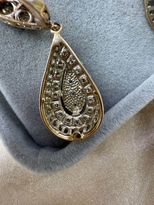 Золотые серьги с фианитами