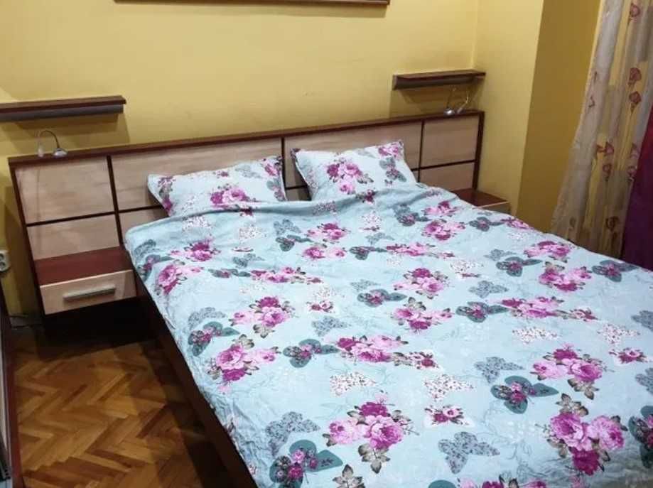 Дава се под наем Двустаен апартамент в Пловдив, Младежки Хълм - 65 кв.м за 295.8 € - Снимка #2