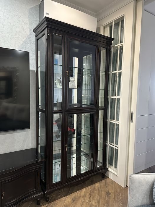 Сервант витрина для посуды