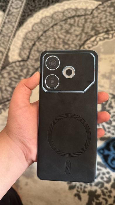 Tecno pova 6 neo 256/8 gb