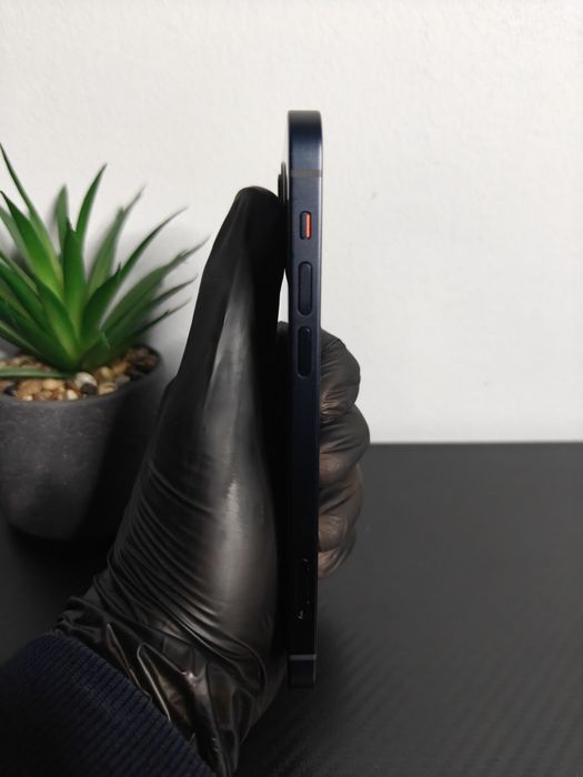 iPhone 12, 64GB Black • Condiție Excelentă! • Perfect Funcțional!