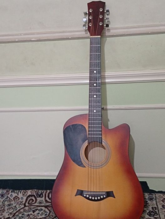 Гитара сотиладии