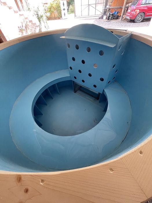 Ciubăr din fibră cu soba interioară