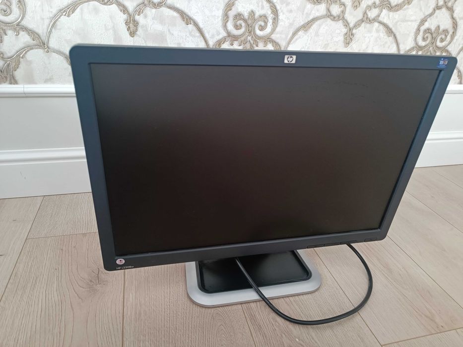 Офисные б/у мониторы