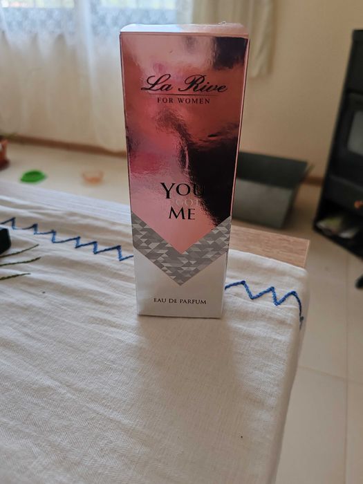 Парфюм дамски нов