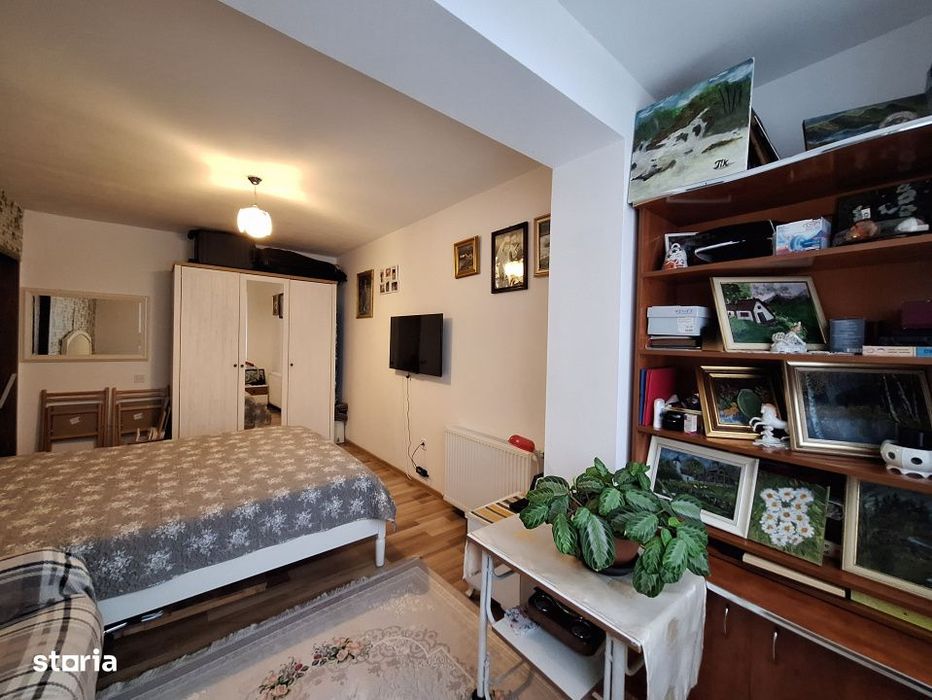 Apartament cu 3 camere, 67 mp, zona Florilor — fotografia 1
