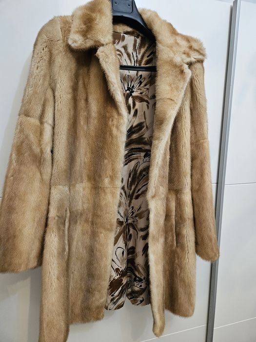 Haina lunga  din vizon culoare crem
