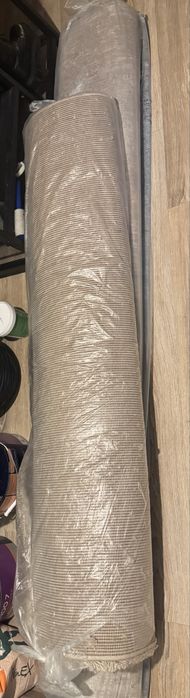 Продаю два ковра