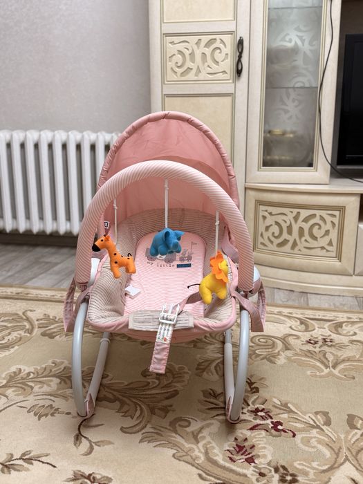 Шезлонг качеля для малышей
