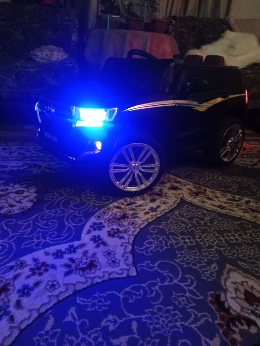 Продам детскую машинку