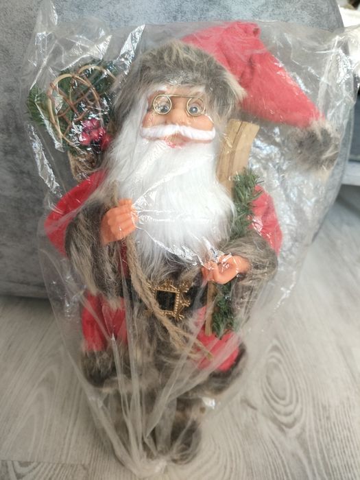 Продаю Санта Клауса