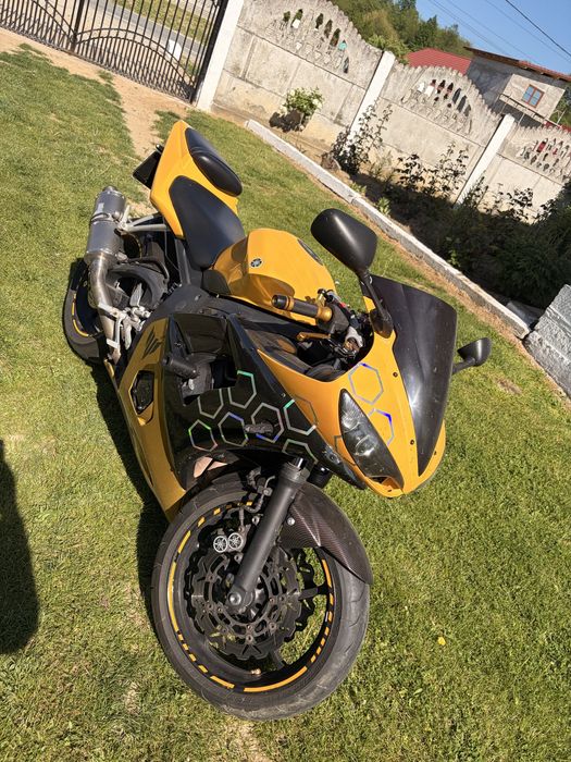 Yamaha R6 Kit Gold