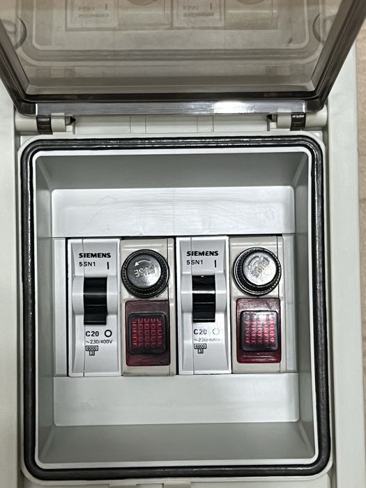 Siguranțe Automate Siemens 5SN1 C20, AEG Elfa C6 + Carcase Tablou Electric