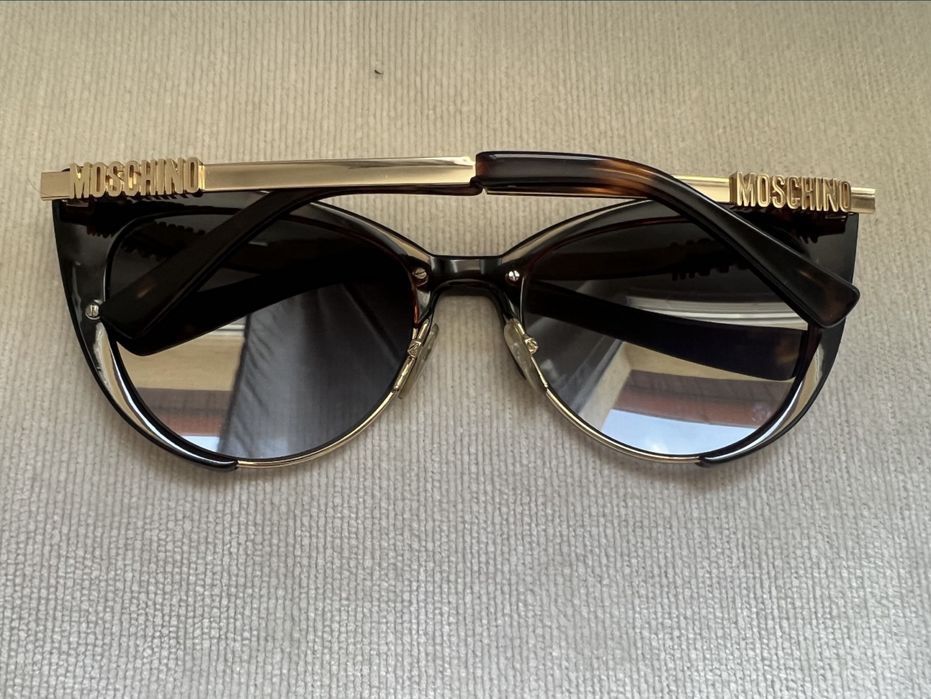 Слънчеви очила Moschino