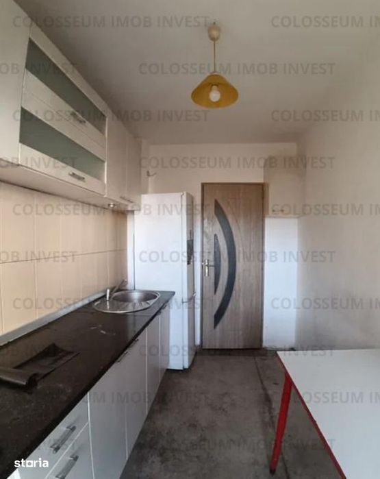 Apartament 3 camere, decomandat - zona Racadau