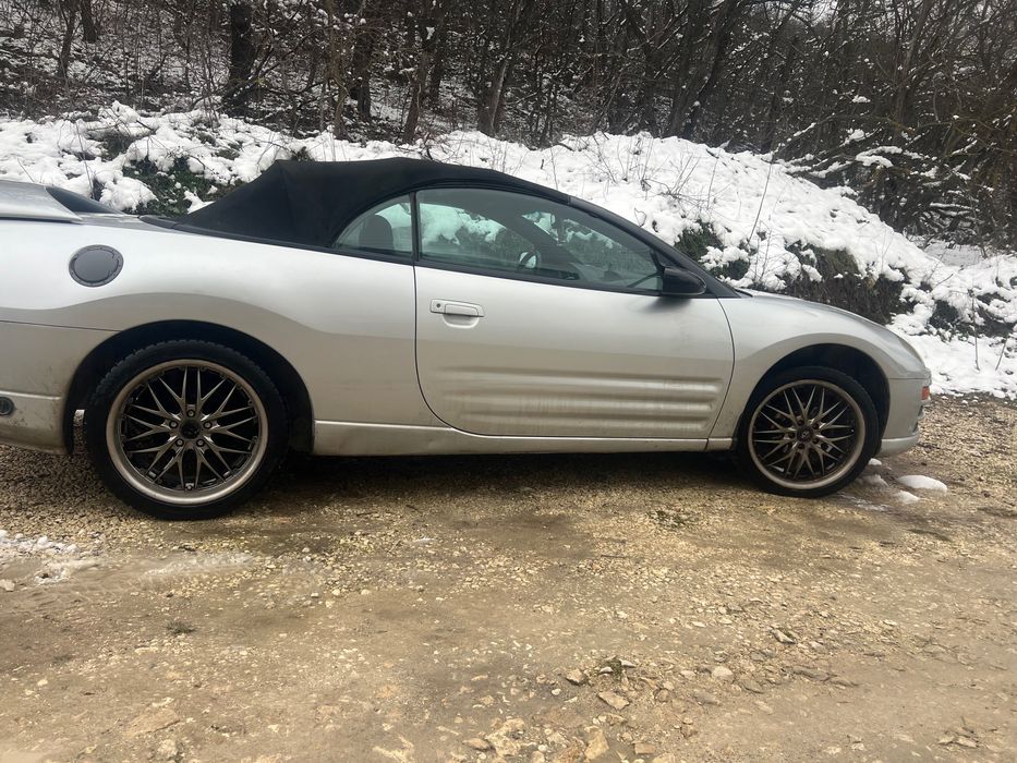 Продавам гуми с джанти.