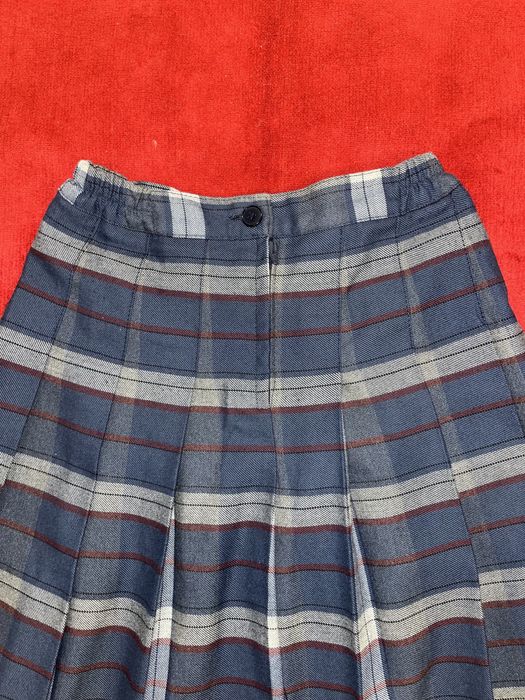 Бином форма продам юбку 32р