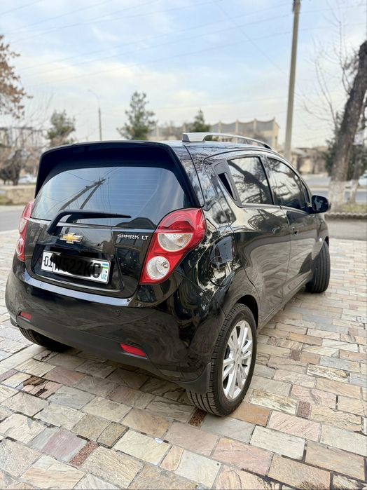 Spark 2022 avtomat qora gbo