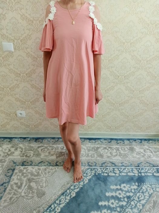 Продам красивых платьев