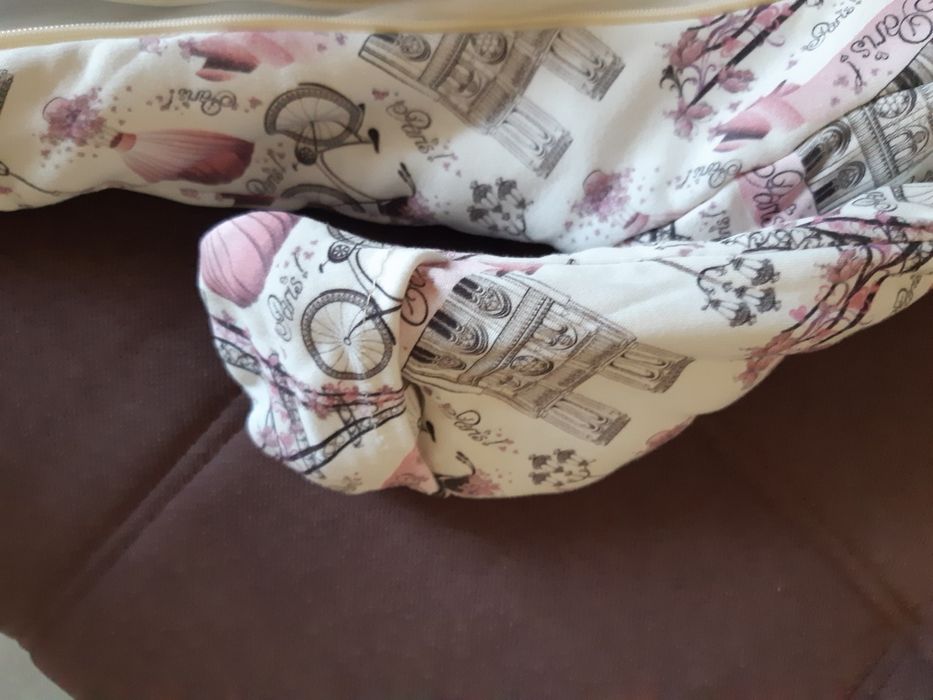 Продам демисезонный комбинезон для девочки