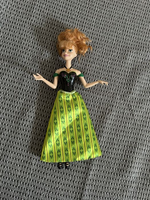 Кукли принцеси-Ана и Рапунцел