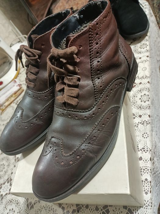 Ботинки кожаные  3 пара по 7500т Размер 43-44. Алматы