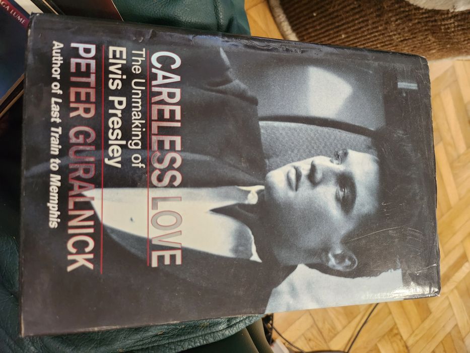 Elvis Presley 766 pagini