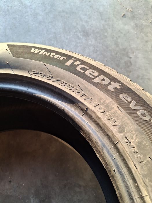2 Anvelope m+s 235 55 r17 Hankook