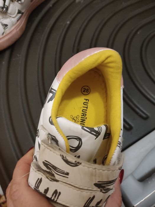 кроссовки на девочку